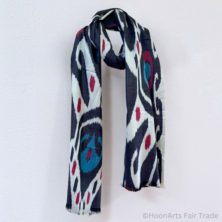 Sadia Cotton - Silk Ikat Scarf light grey natural background