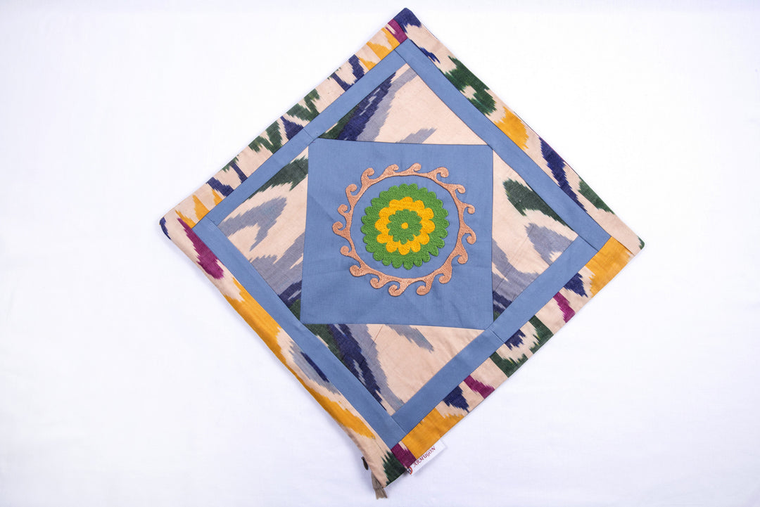 Ikat and Suzani Embroidery Pillow Cover, "Chorkona" (Four Rooms) - HoonArts - 3
