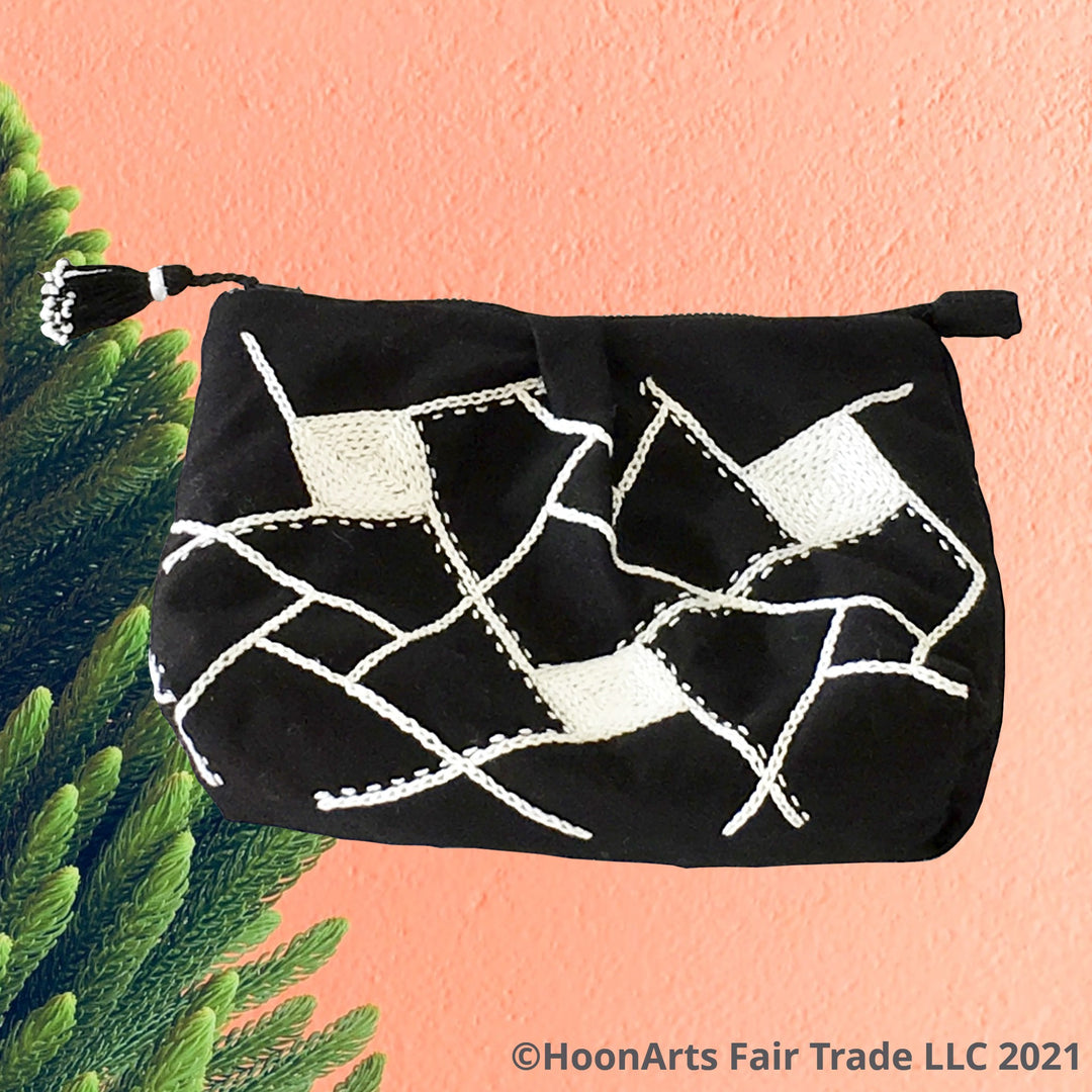 Black & White Clutch Bag Wit Beautiful Geometric Pattern Design | HoonArts