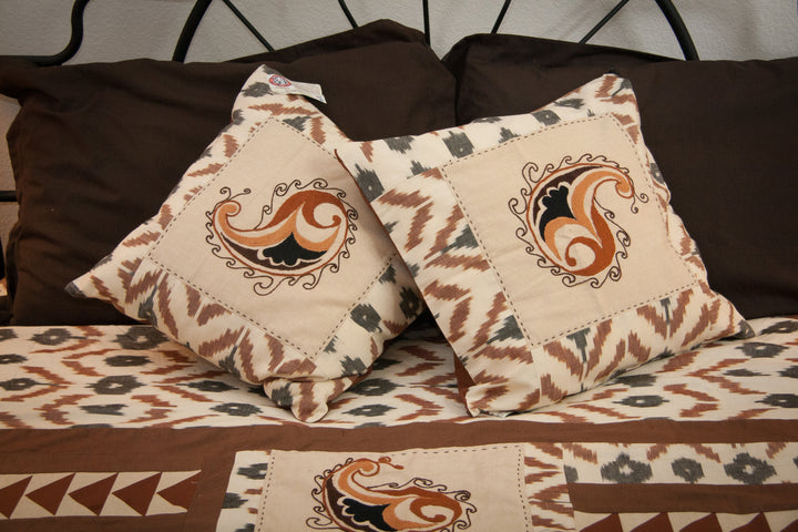 Ikat & Suzani Bedspread Set, Hand Embroidered "Qalanfur" (Pepper) - HoonArts - 4